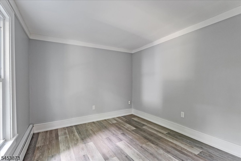 4 Maple St Property Photo 9