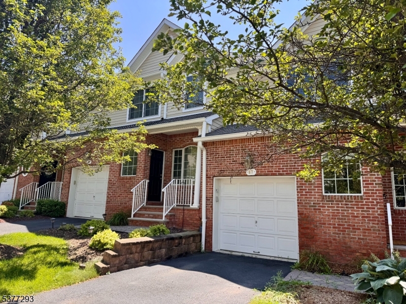 67 Mara Blvd Property Photo 1