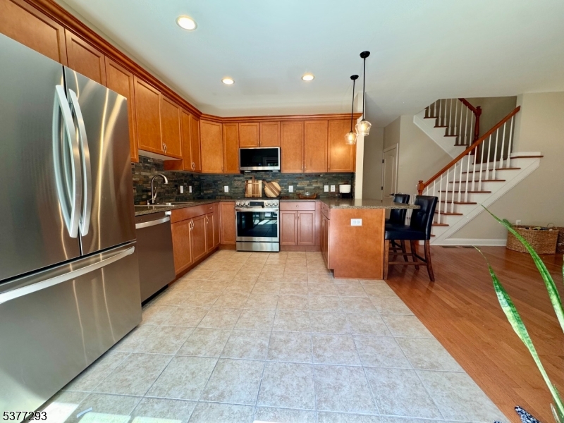 67 Mara Blvd Property Photo 6