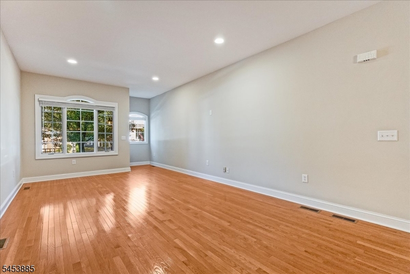 67 Mara Blvd Property Photo 14