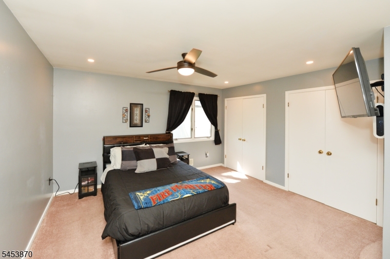 5 Woodlawn Dr Property Photo 22