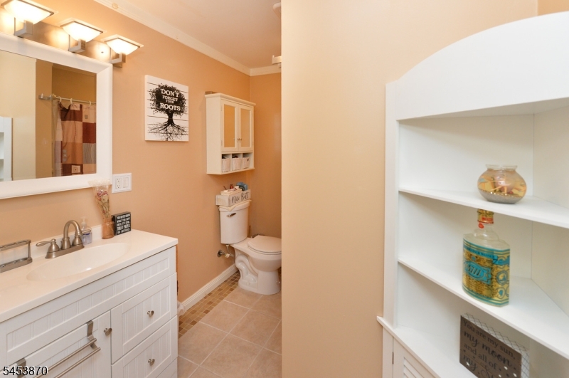 5 Woodlawn Dr Property Photo 25
