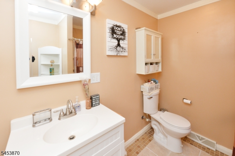 5 Woodlawn Dr Property Photo 26