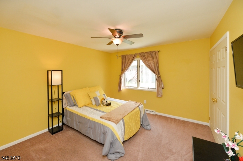 5 Woodlawn Dr Property Photo 27