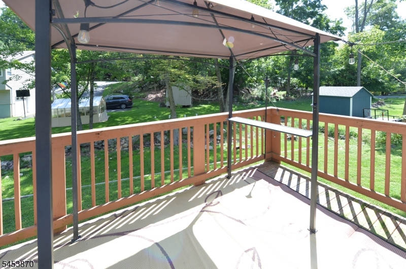 5 Woodlawn Dr Property Photo 35