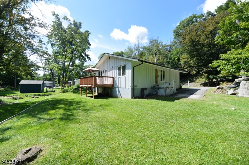 5 Woodlawn Dr Property Photo 36