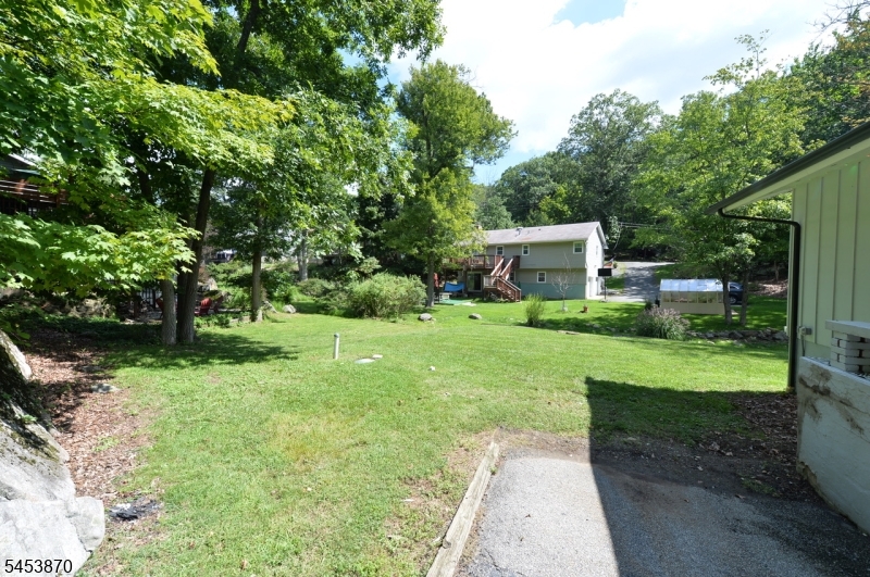 5 Woodlawn Dr Property Photo 37