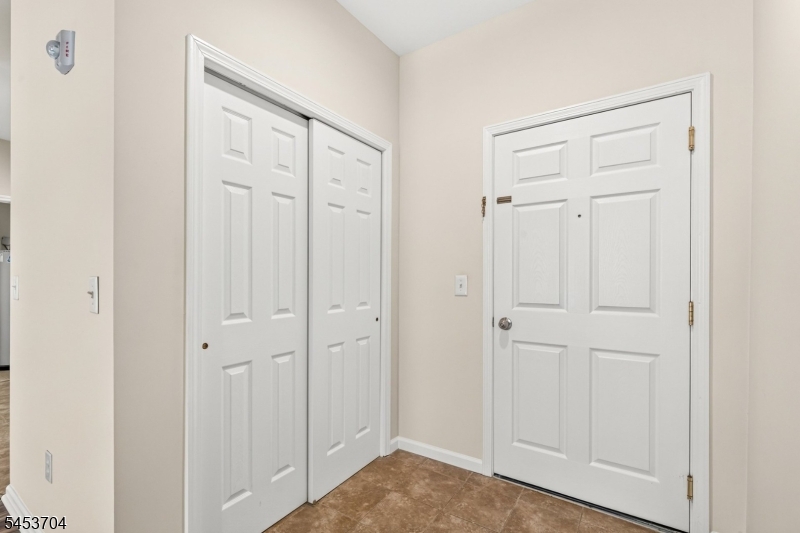 62 W Main St 204 Property Photo 3