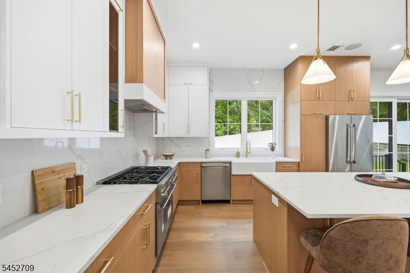 4 Dorrien Rd Property Photo 5