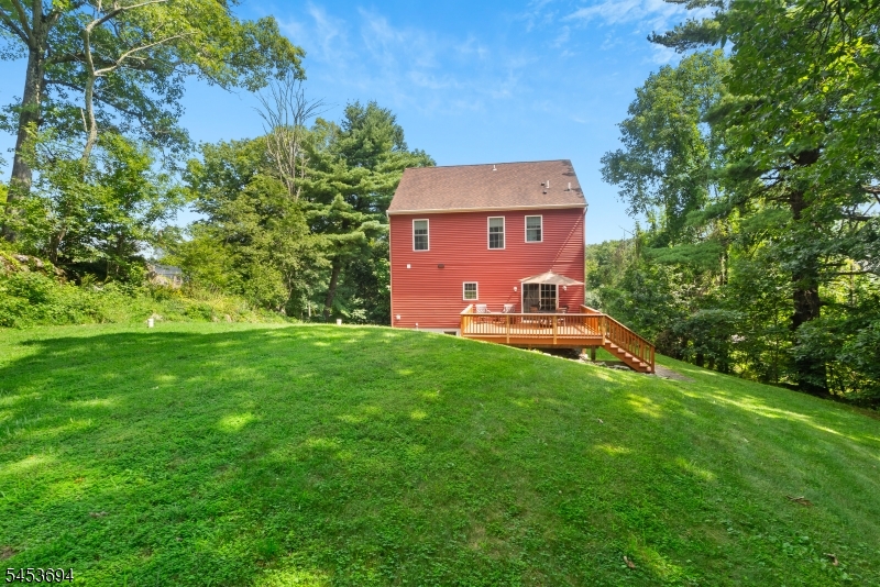 1585 Macopin Rd Property Photo 2