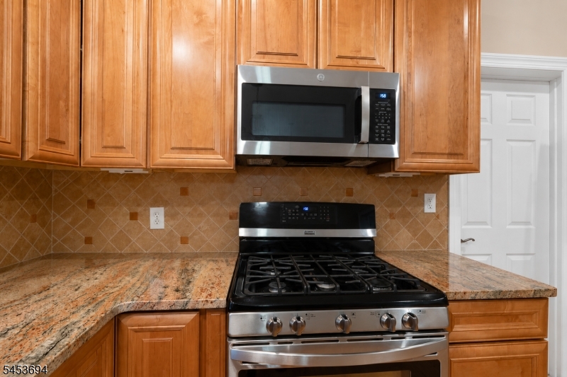 1585 Macopin Rd Property Photo 18