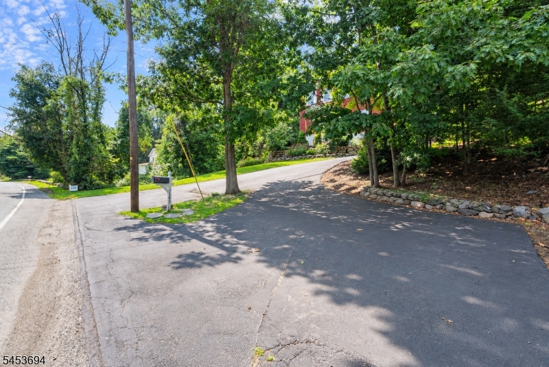 1585 Macopin Rd Property Photo 45