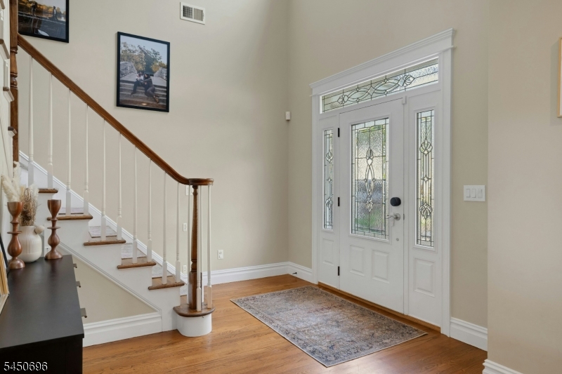 56 Bergen Dr Property Photo 3