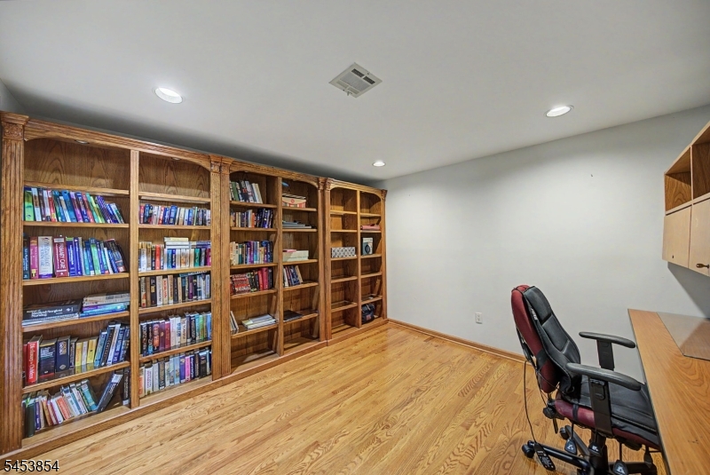 2 Birchwood Ct Property Photo 28