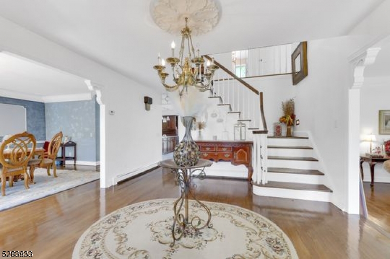 60 Ivy Pl Property Photo 5