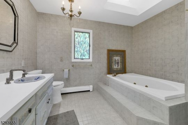 60 Ivy Pl Property Photo 38