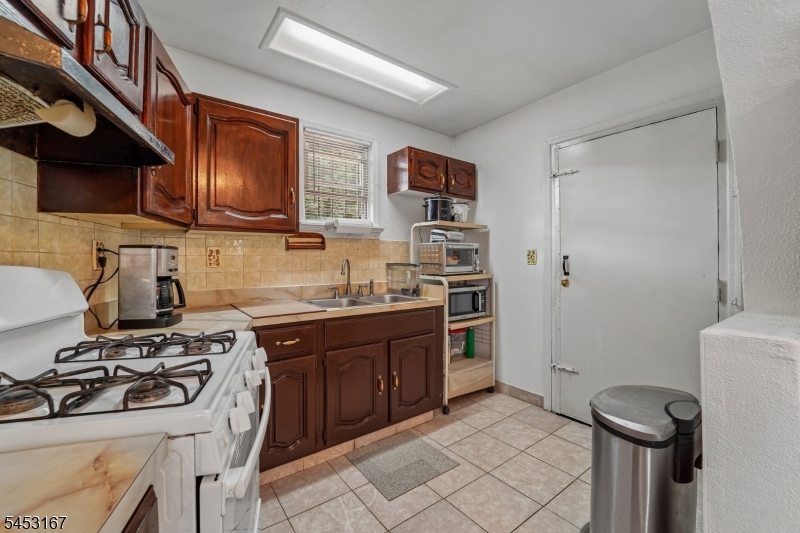 406 3rd Ave W Property Photo 11