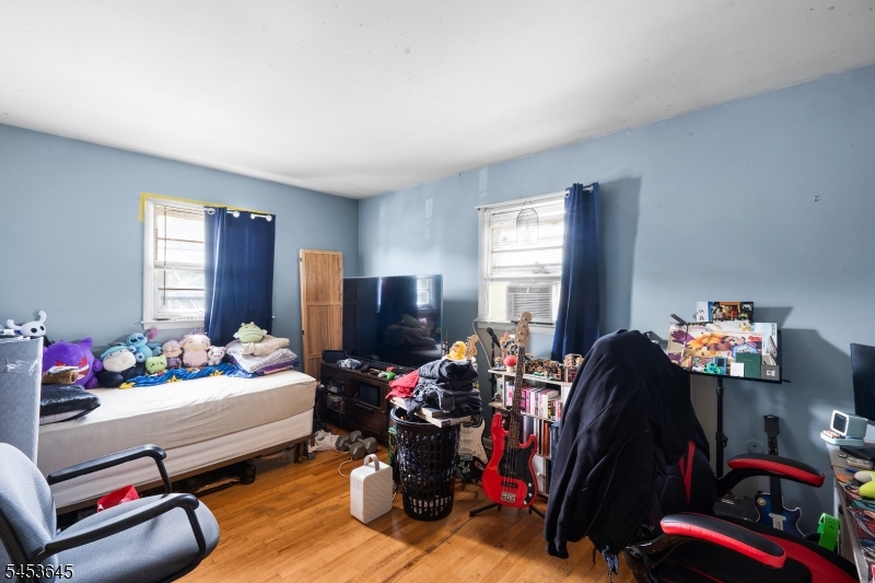 1 Mary Ave Property Photo 17