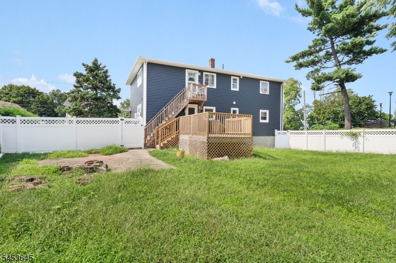 1 Mary Ave Property Photo 27