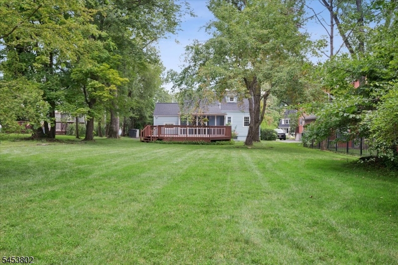 37 Kings Rd Property Photo 9