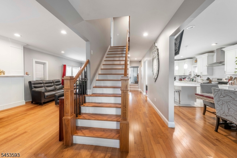 300 Ridge St Property Photo 18