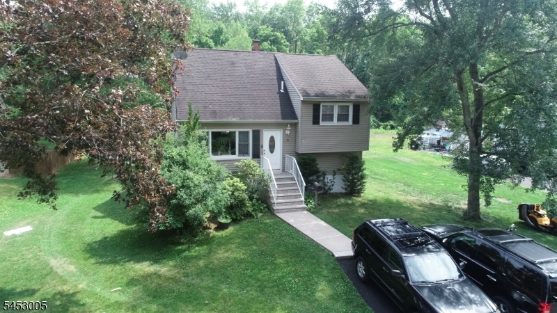 36 William St Property Photo 1
