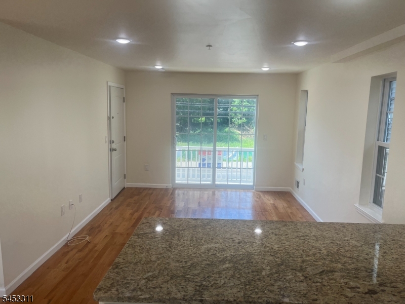 800 Bergen St Property Photo 3