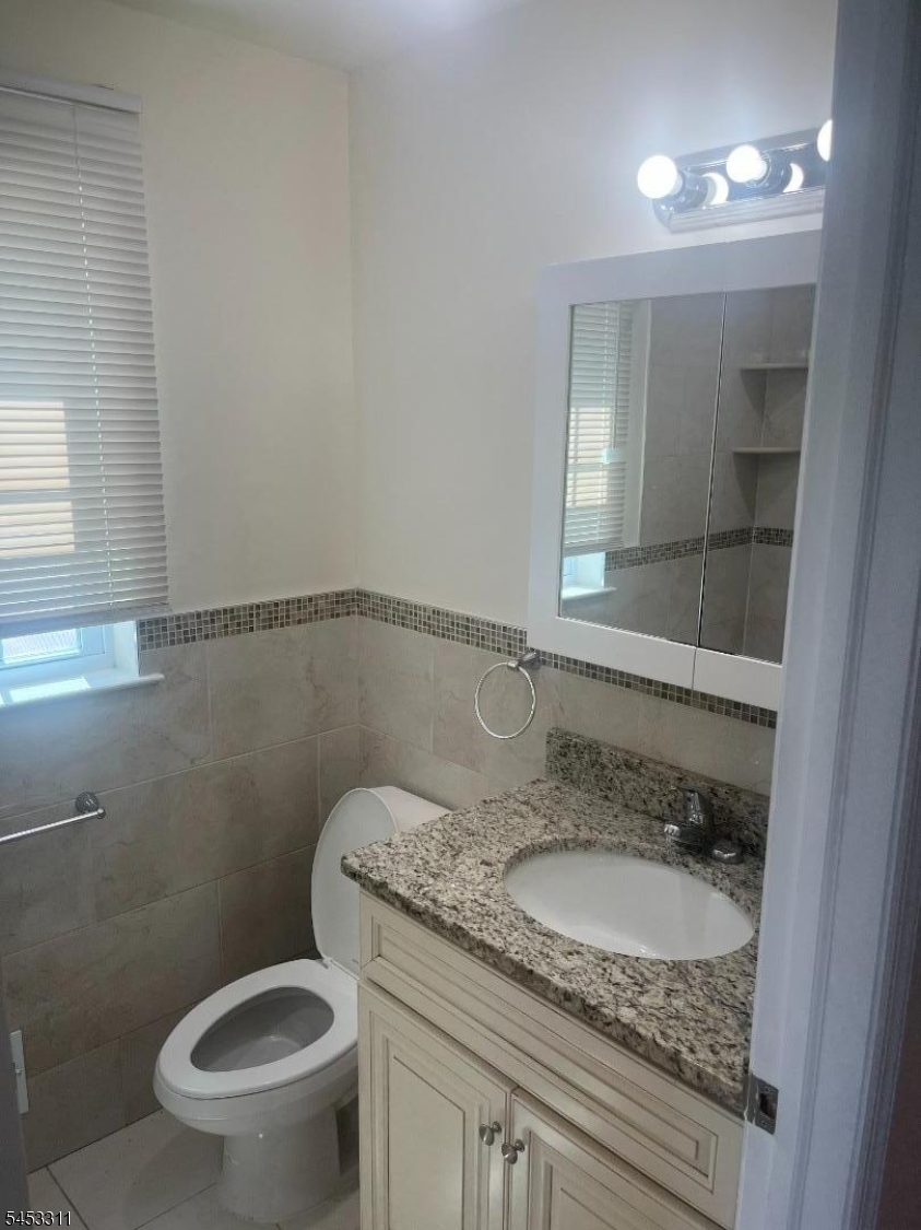 800 Bergen St Property Photo 14