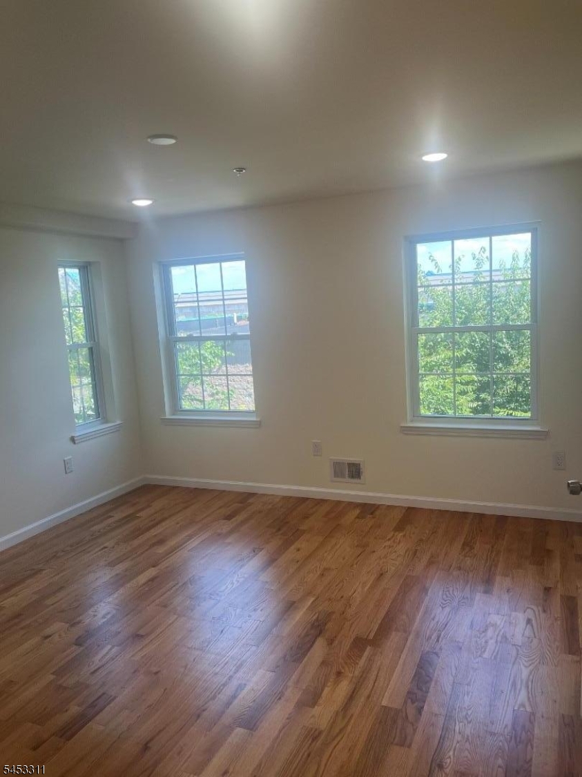 800 Bergen St Property Photo 15