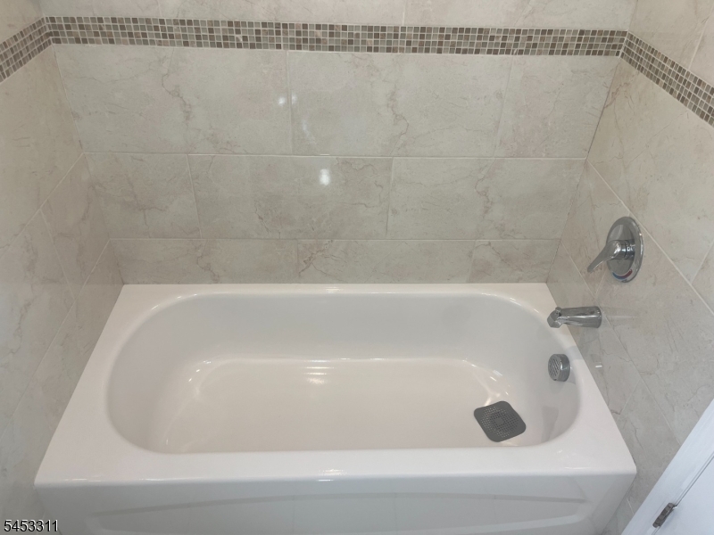 800 Bergen St Property Photo 19