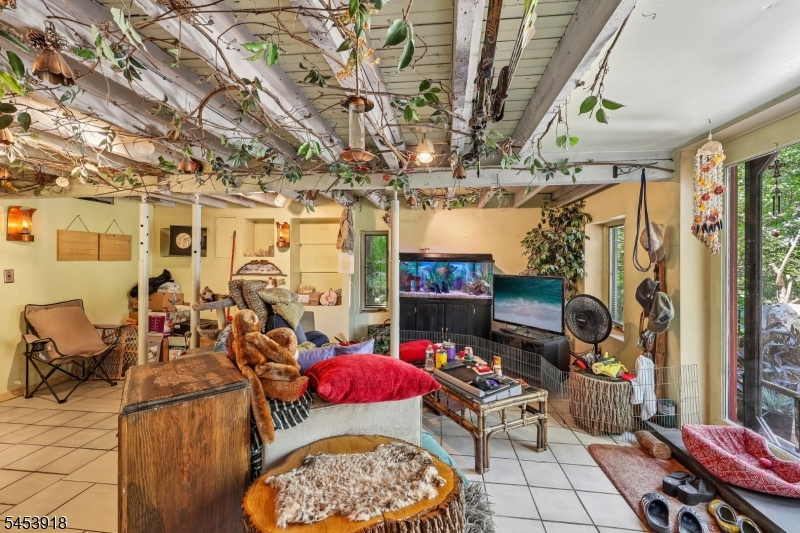 Nakomis Path Property Photo 9