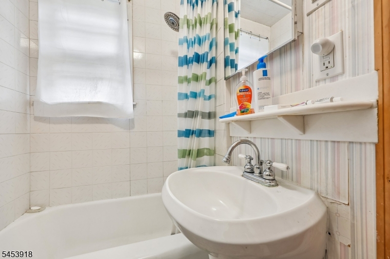 Nakomis Path Property Photo 22
