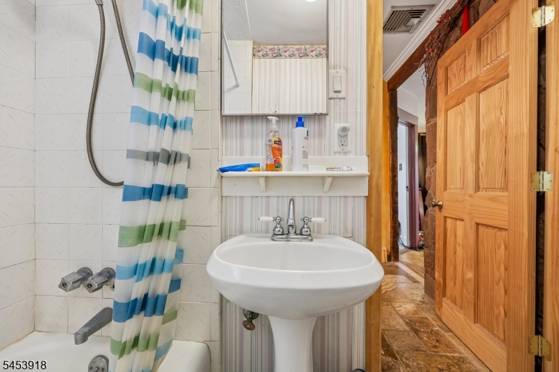 Nakomis Path Property Photo 23