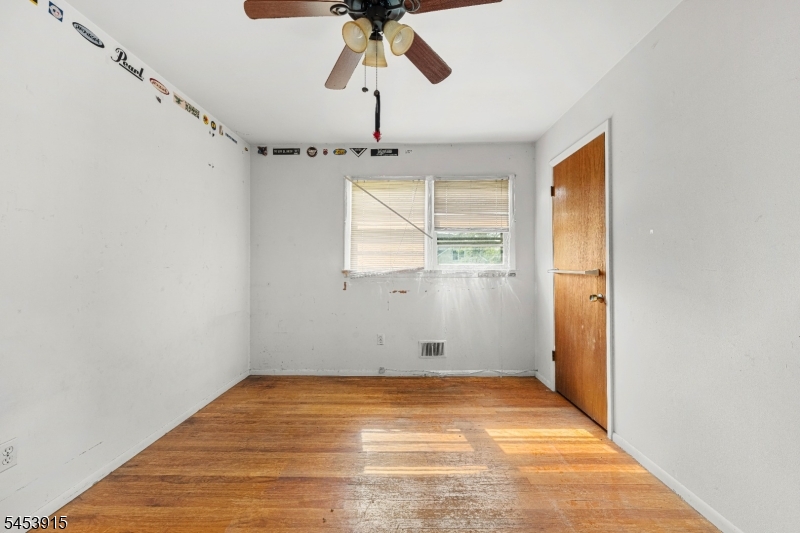454 Plainfield Rd Property Photo 15