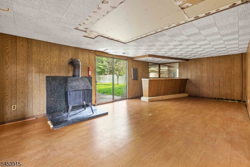 454 Plainfield Rd Property Photo 16