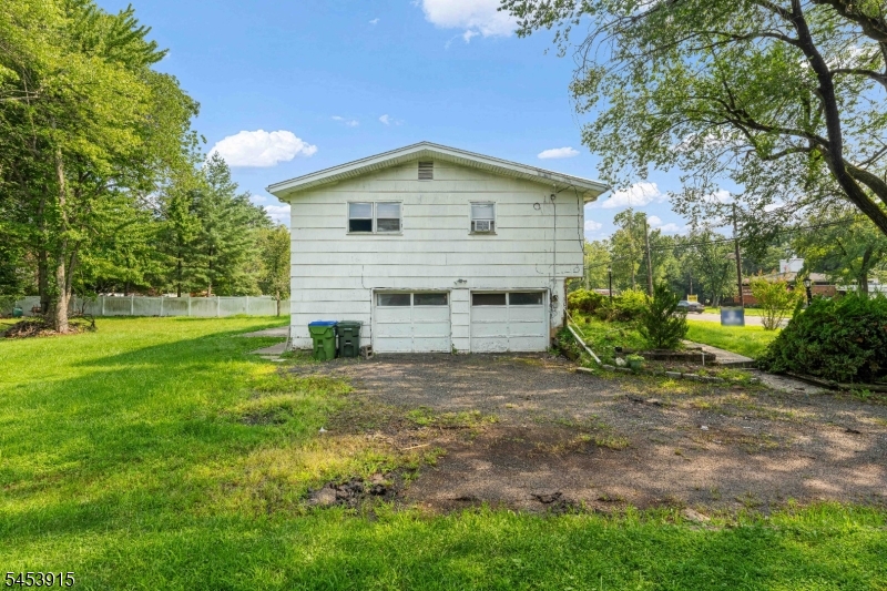 454 Plainfield Rd Property Photo 20