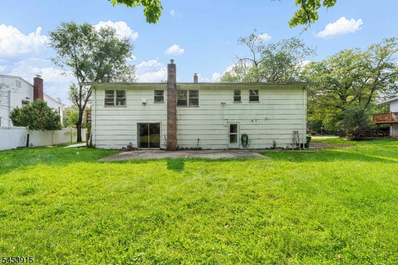454 Plainfield Rd Property Photo 21