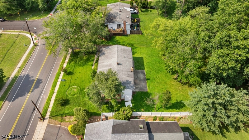 454 Plainfield Rd Property Photo 32
