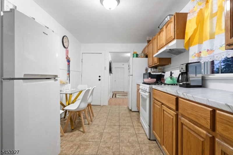 112 Garside St Property Photo 13