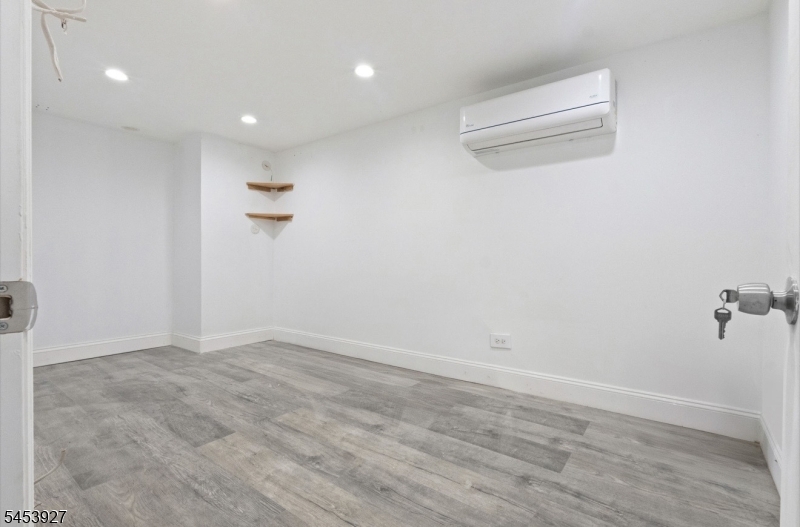 112 Garside St Property Photo 22