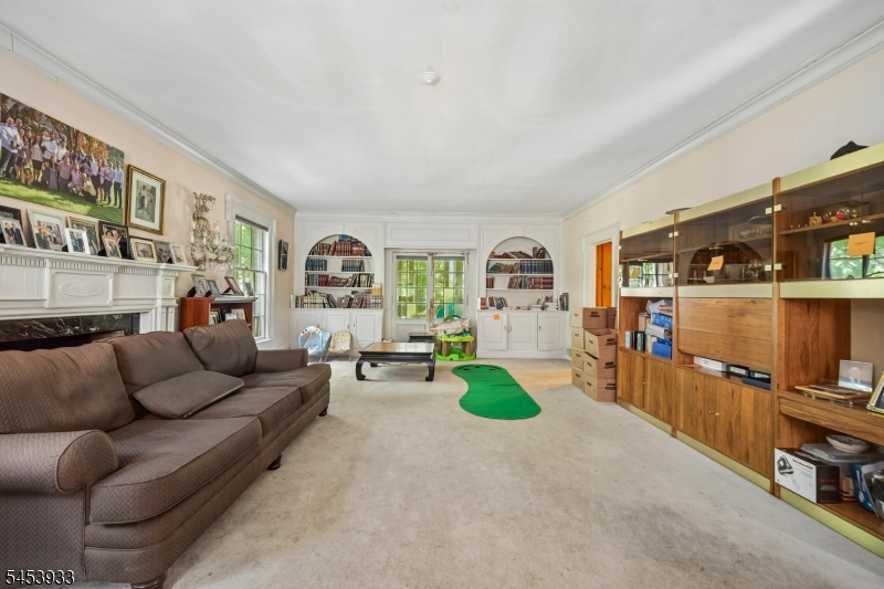 231 Exeter Way Property Photo 8