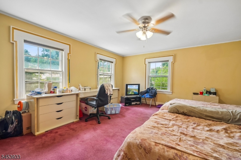 231 Exeter Way Property Photo 33