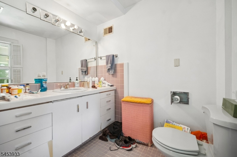 231 Exeter Way Property Photo 37