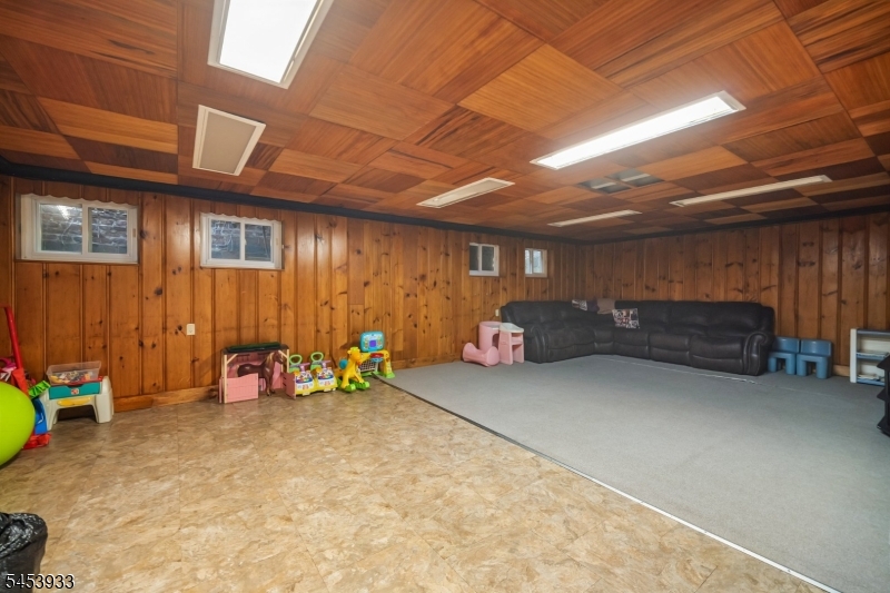 231 Exeter Way Property Photo 44