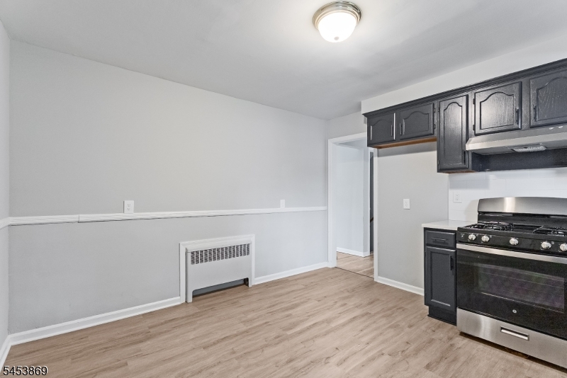 155 Broughton Ave Property Photo 3