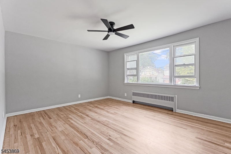 155 Broughton Ave Property Photo 4
