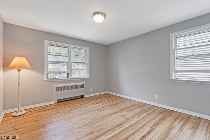 155 Broughton Ave Property Photo 8