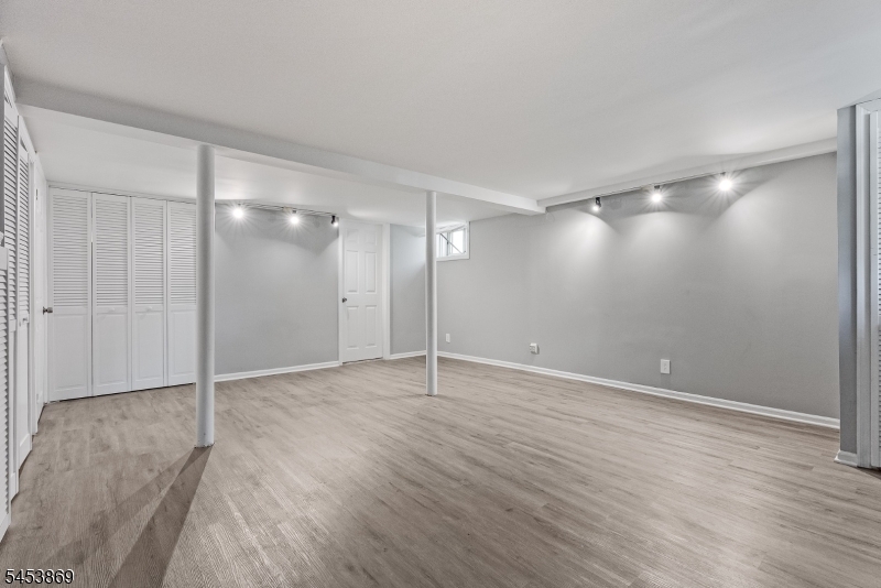 155 Broughton Ave Property Photo 10