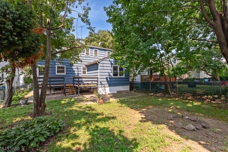 155 Broughton Ave Property Photo 13