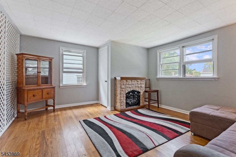 155 Broughton Ave Property Photo 21